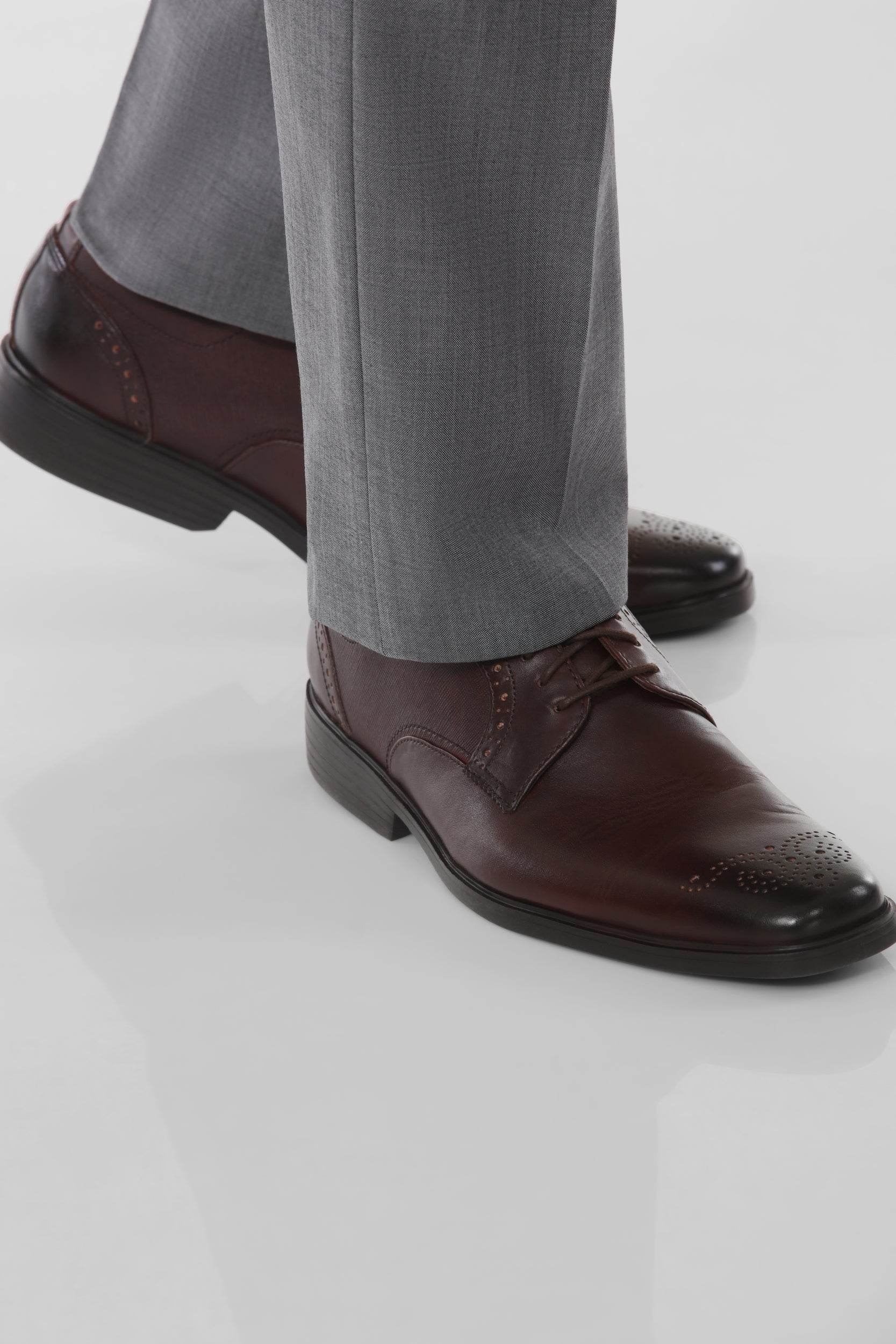 Brogue Medallion Cap Toe Derby Shoe