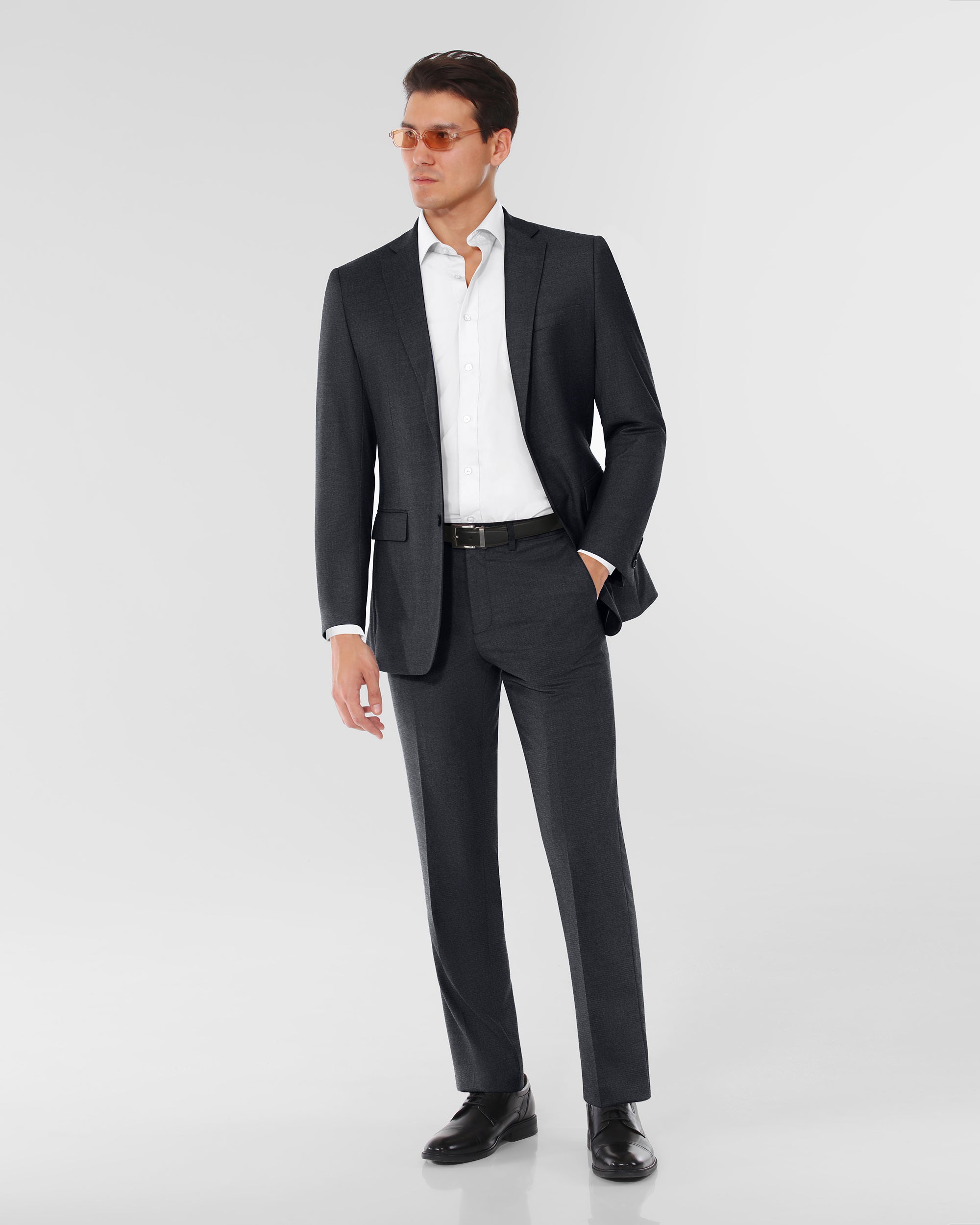 Performance Modern Fit Suit