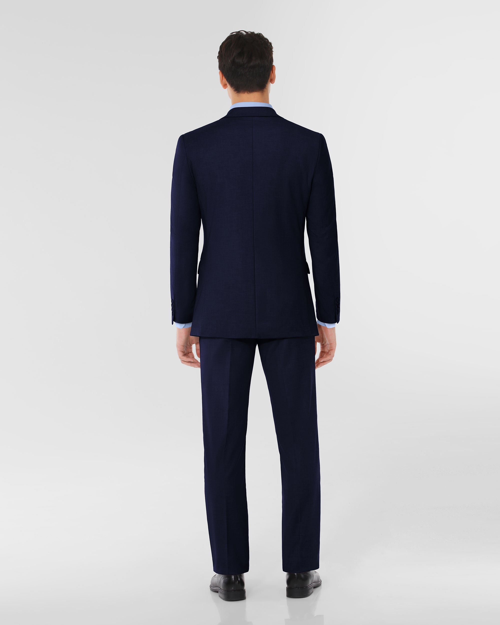 Performance Modern Fit Suit