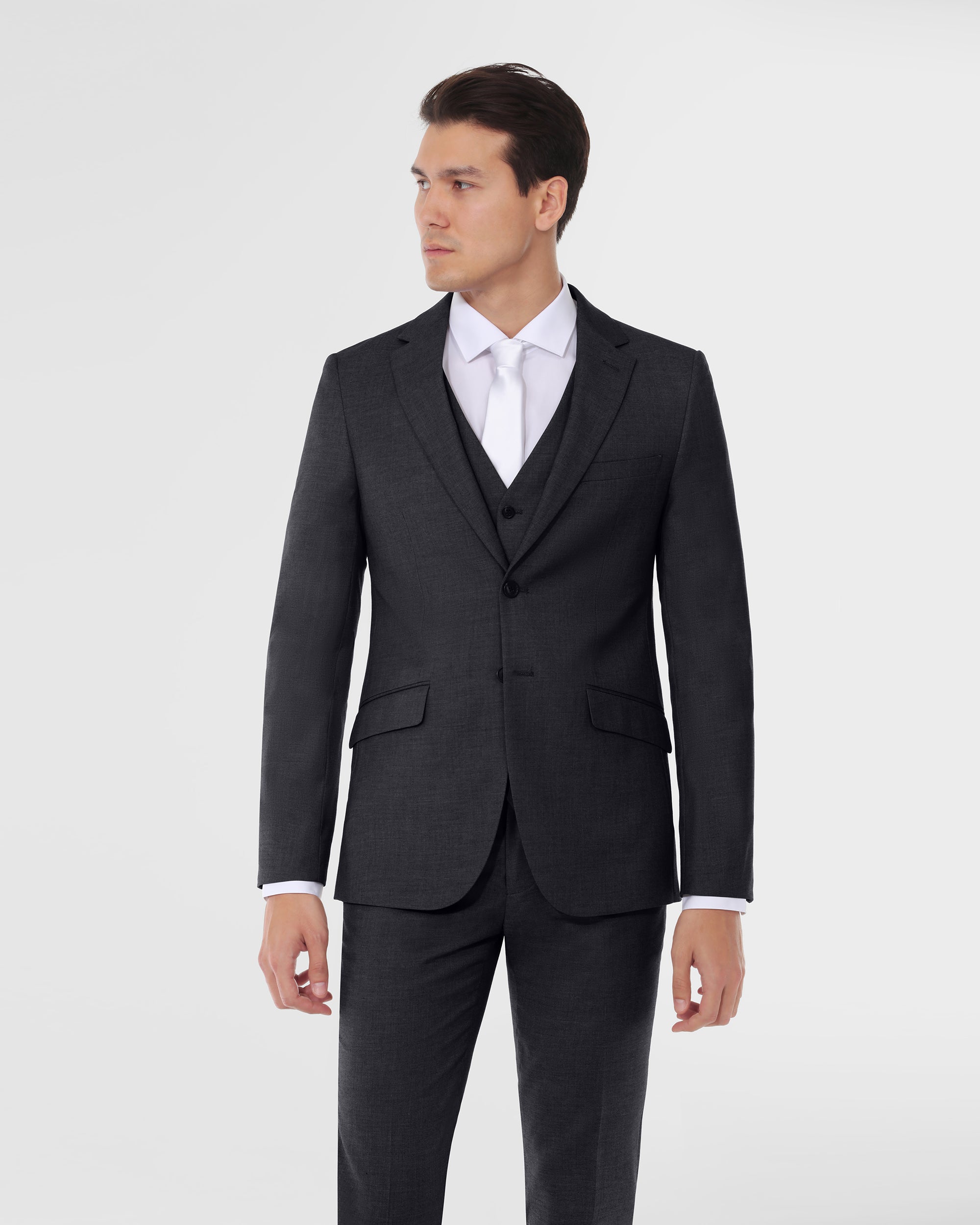 Performance Modern Fit Suit with Vest