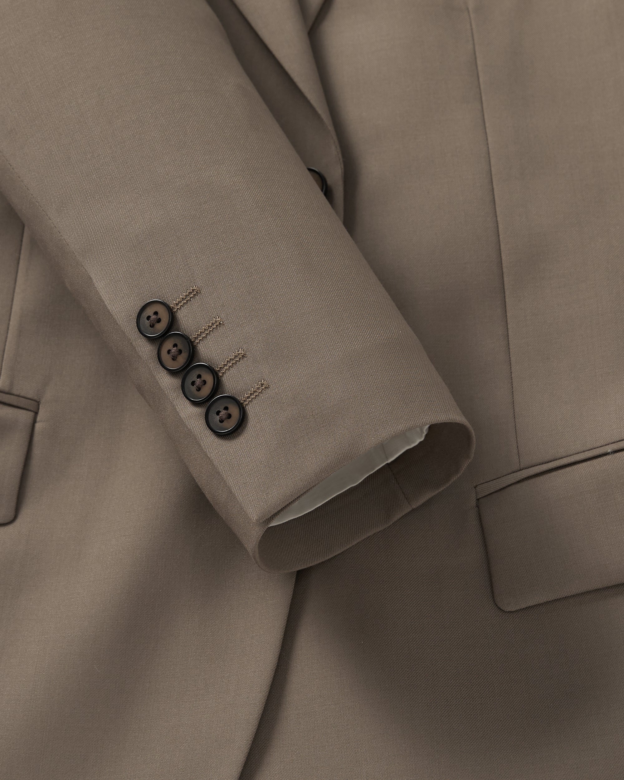 Luxury Wool Tailored Fit Suit