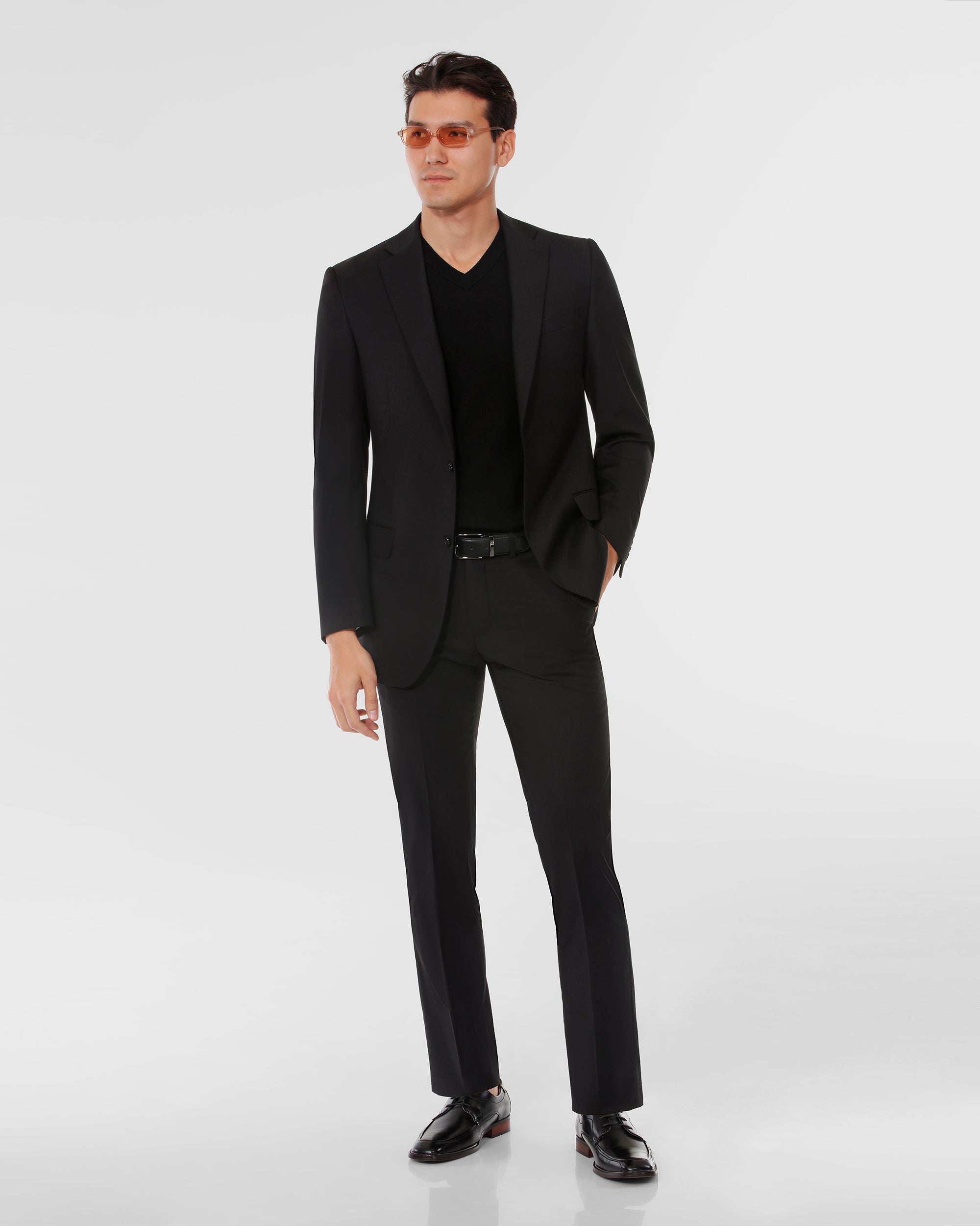 Contemporary Modern Fit Suit