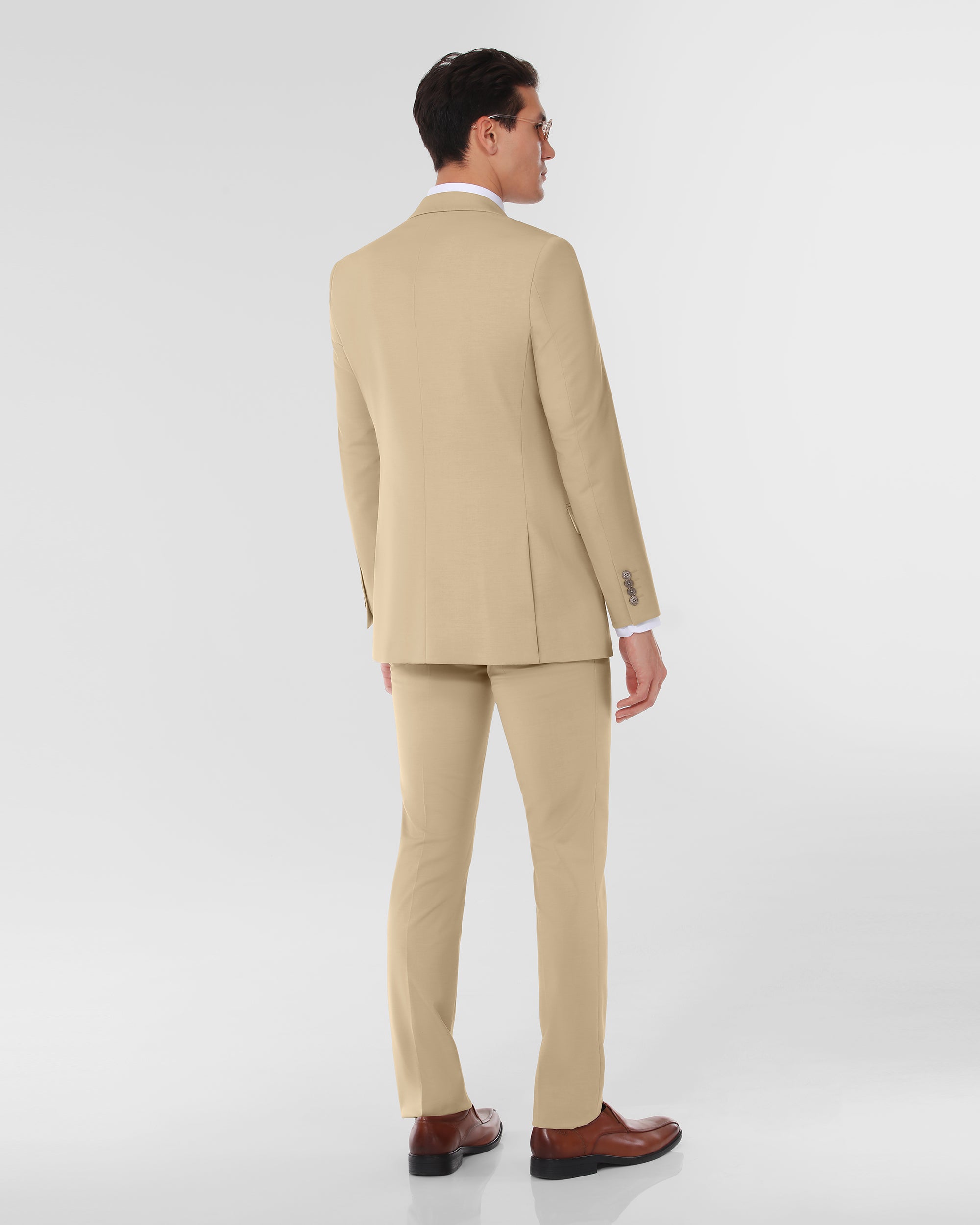 Contemporary Modern Fit Suit