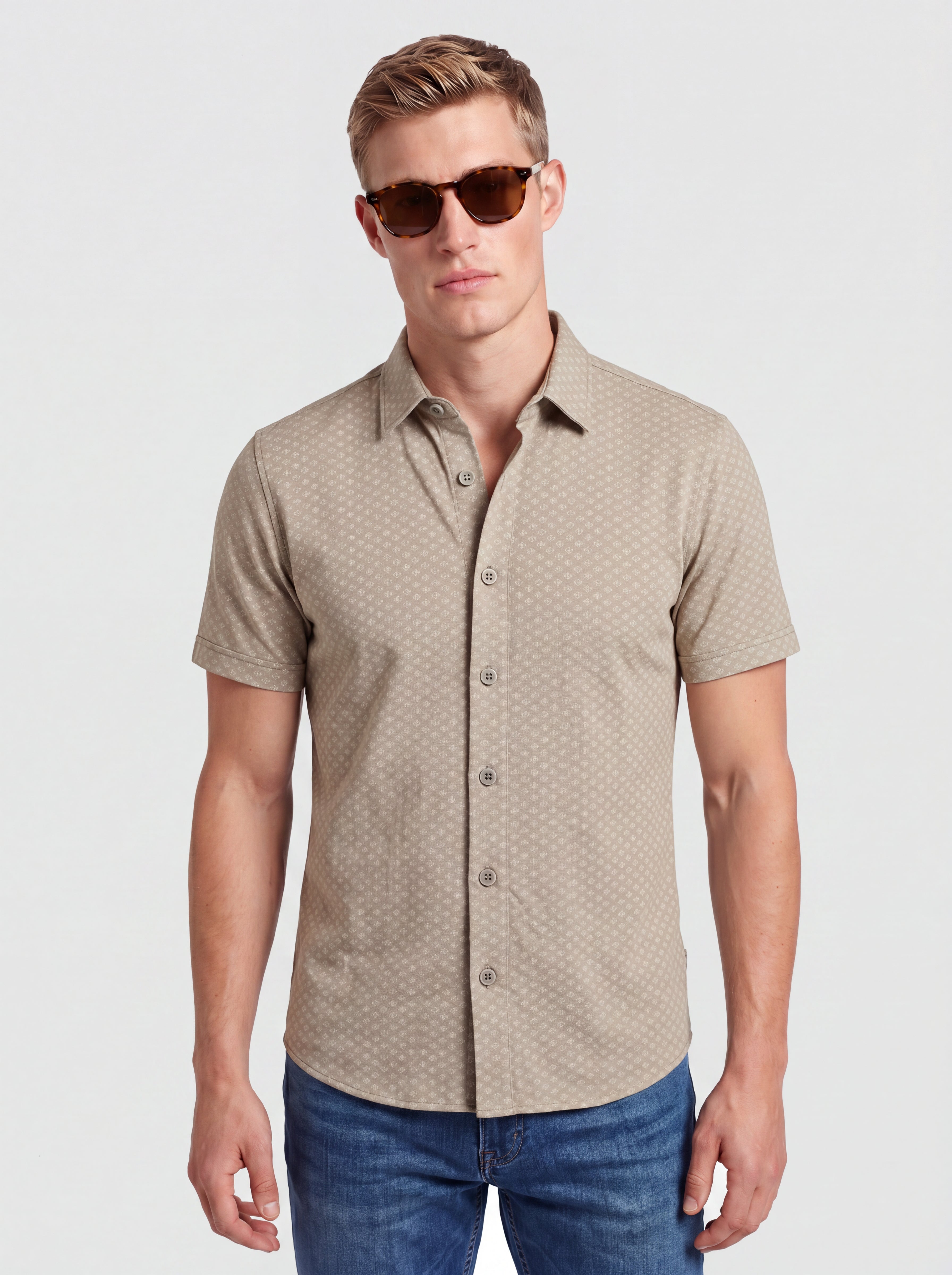 Men’s micro-geometric print short sleeve button-up shirt
