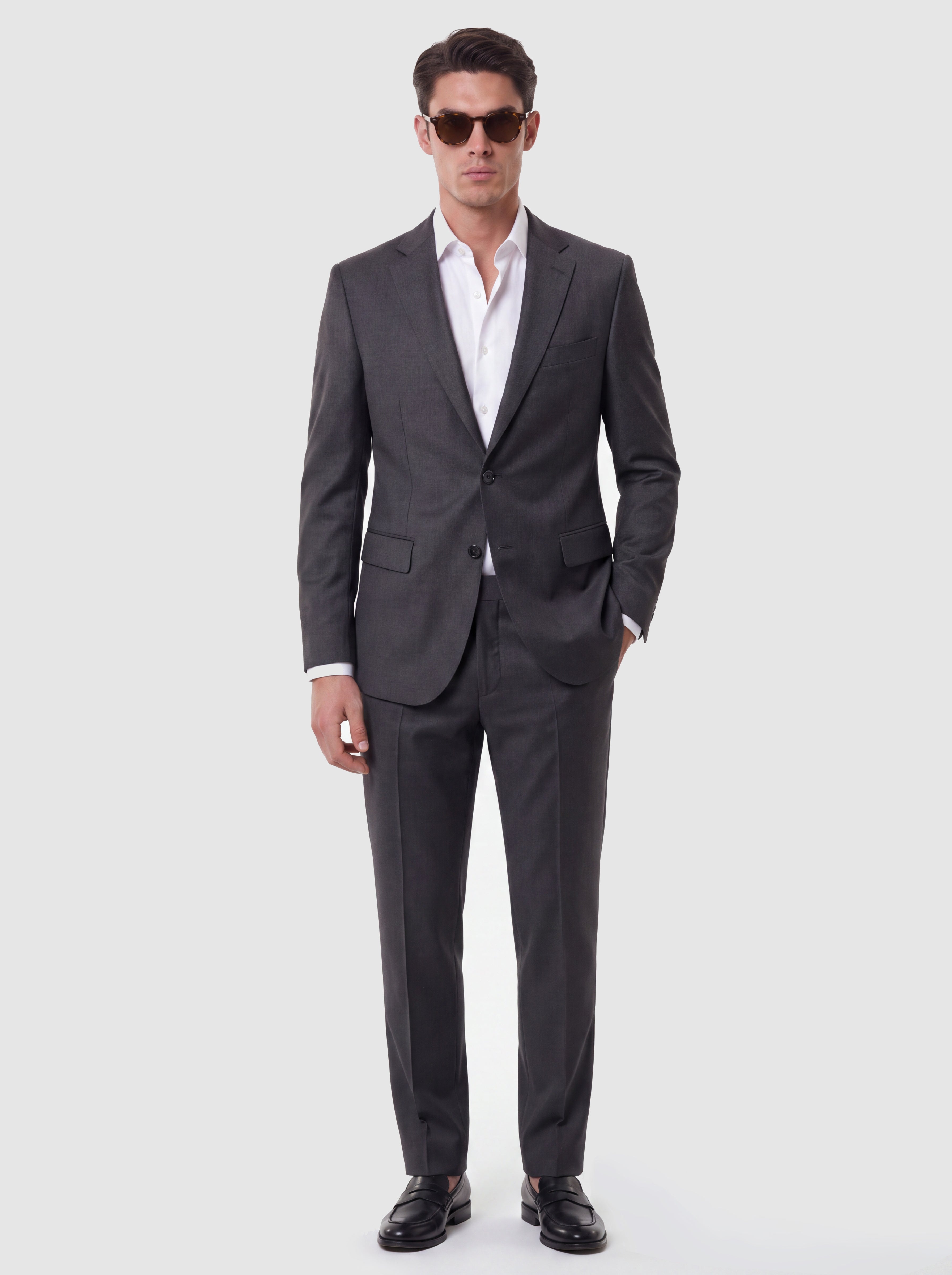 Signature Wool Blend Modern Fit Suit with Refined Silhouette