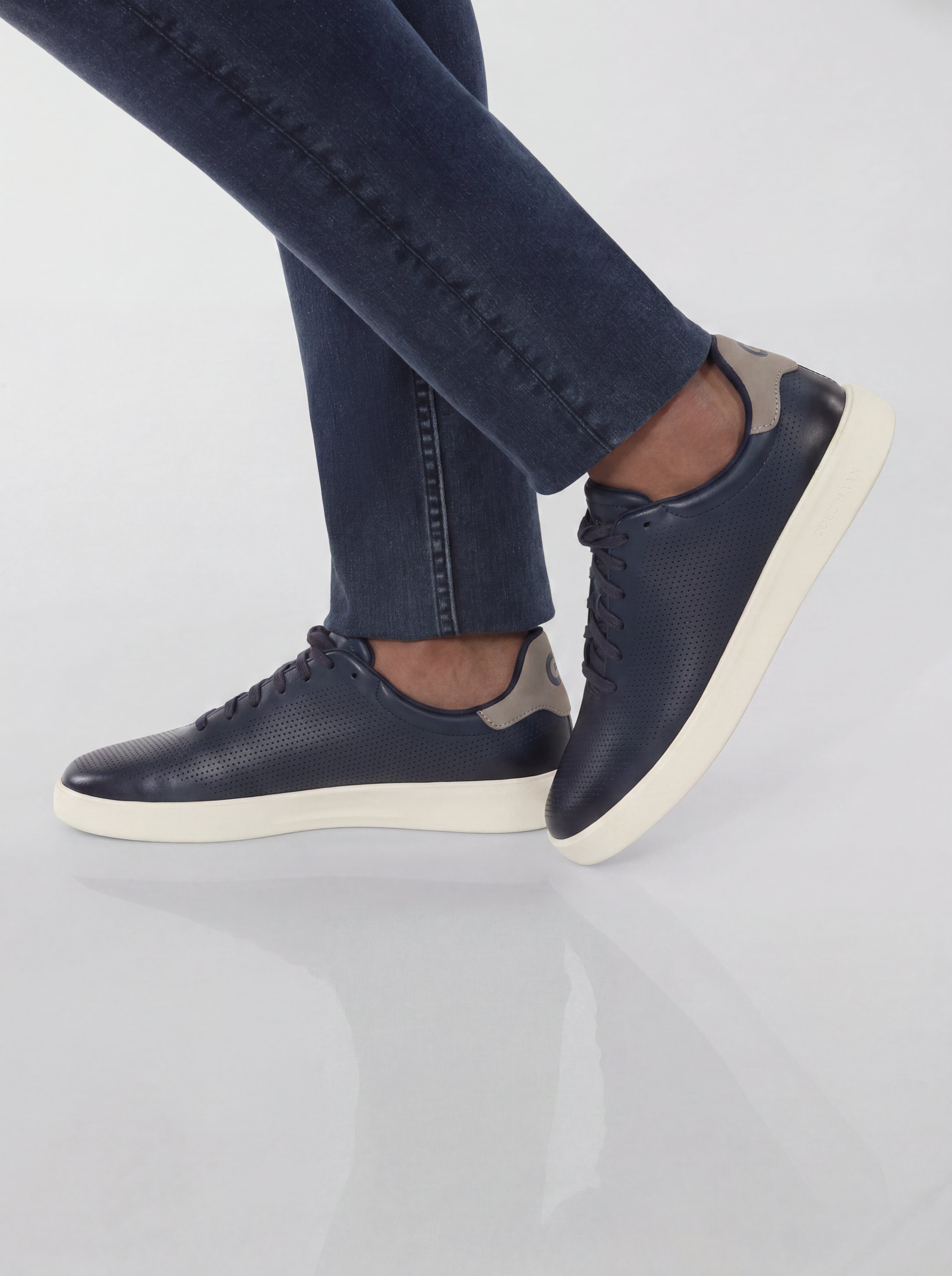 Men's Grand Crosscourt Daily Laser Sneakers