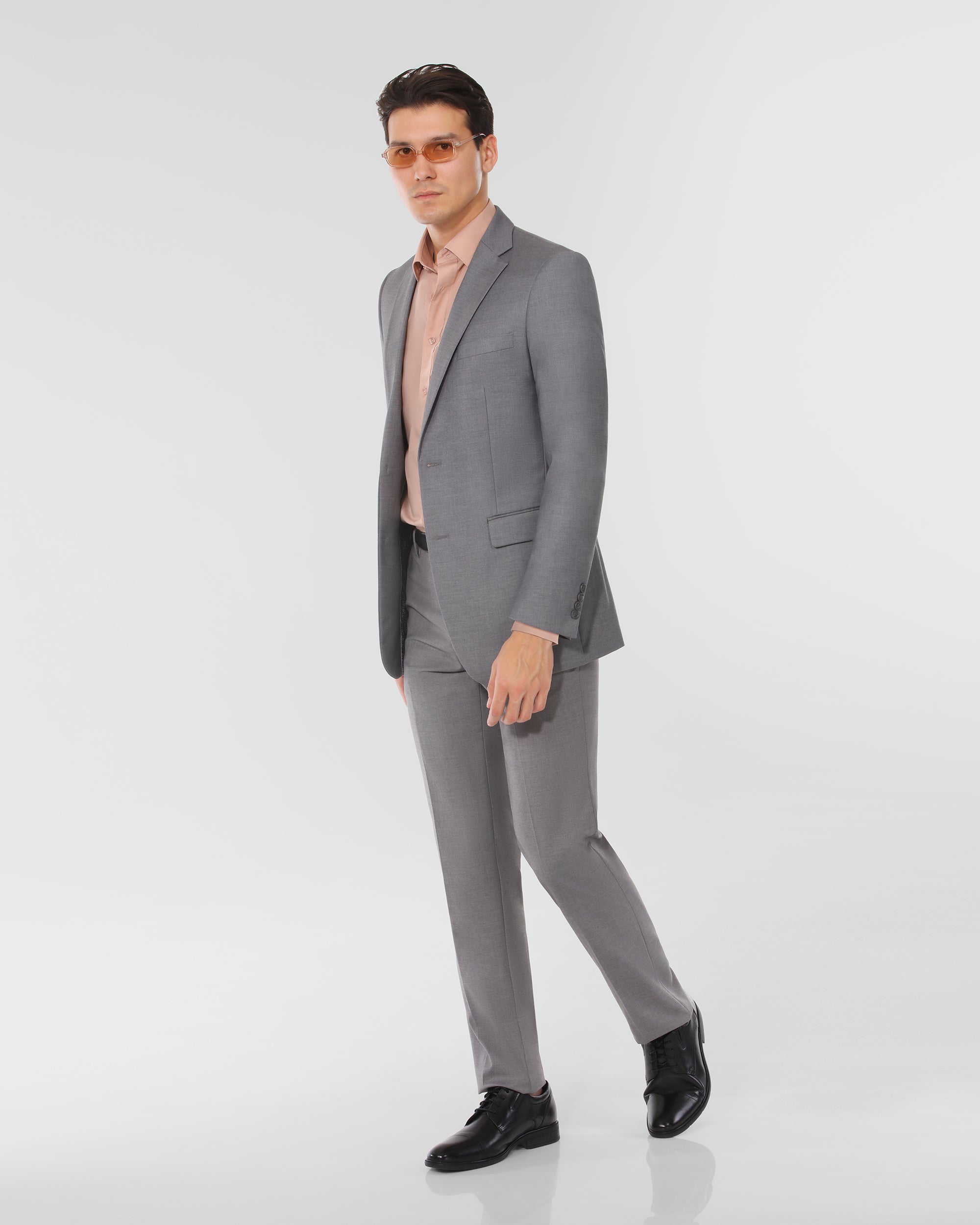 Performance Modern Fit Suit