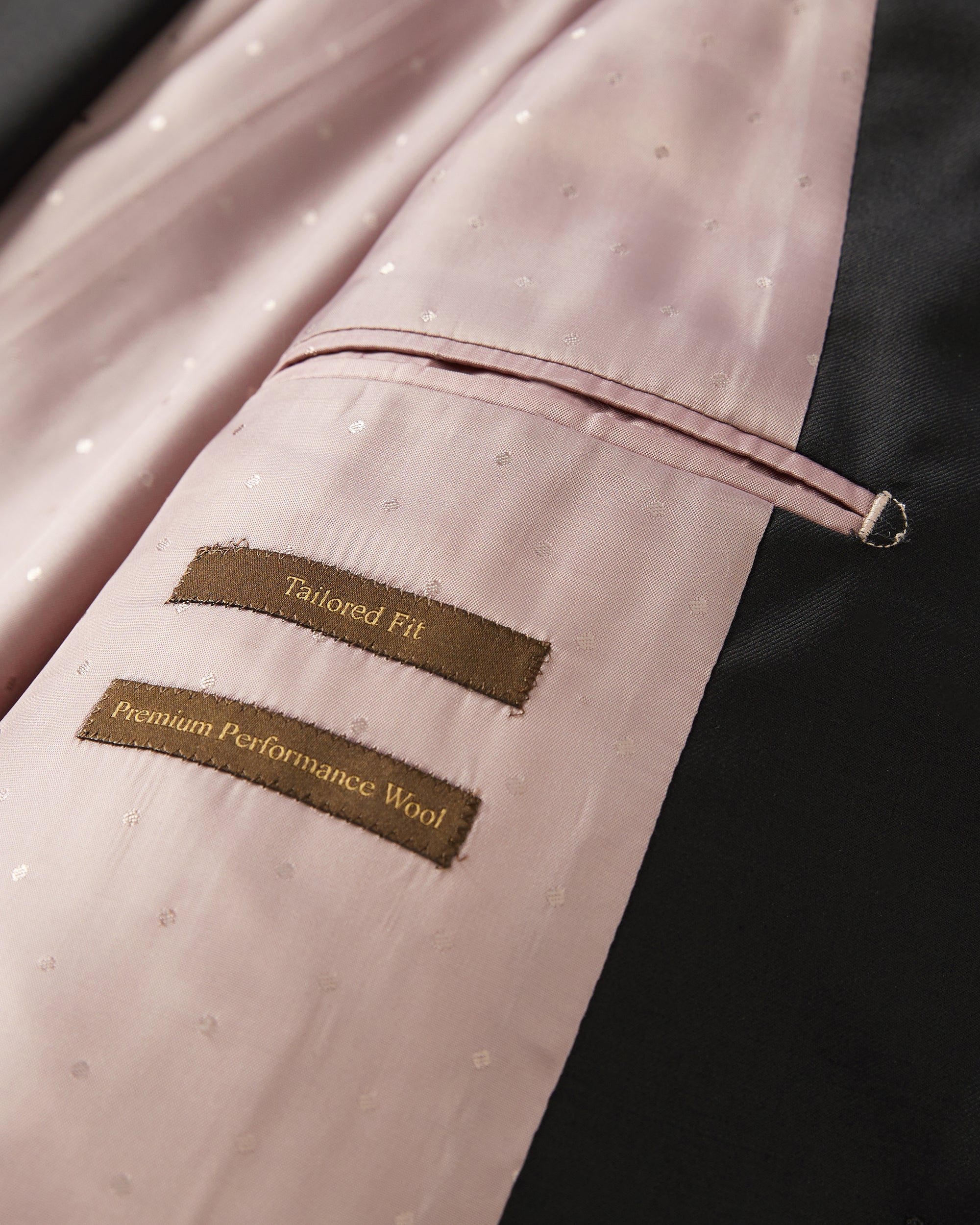 Luxury Wool Tailored Fit Suit