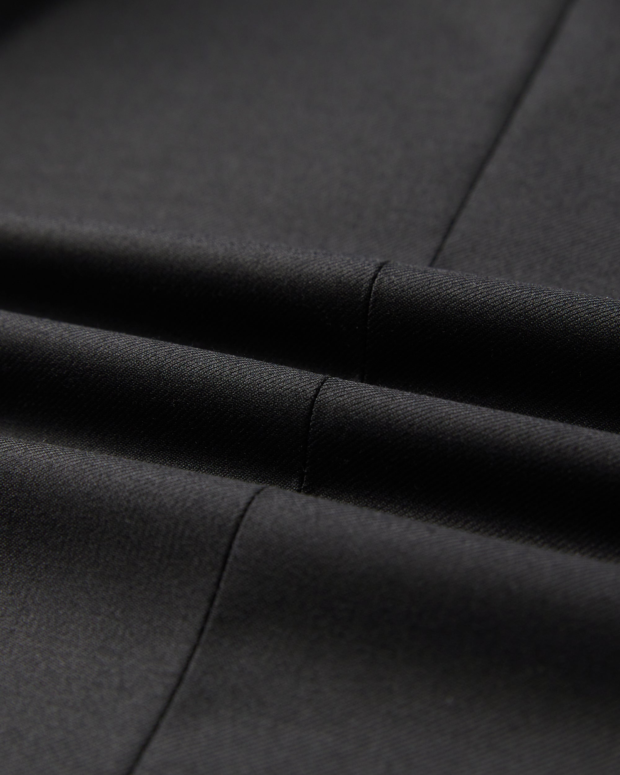 Luxury Wool Tailored Fit Suit