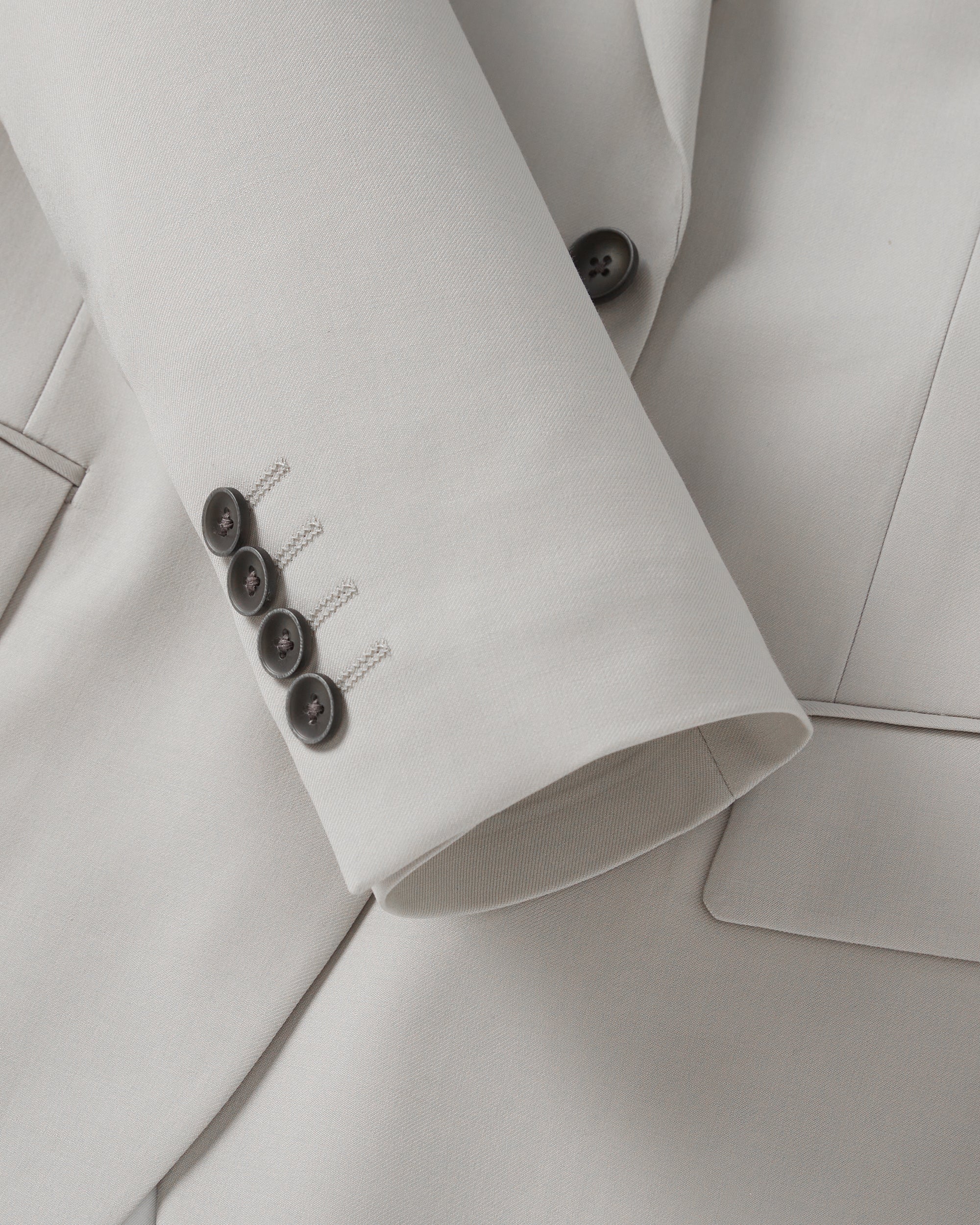 Luxury Wool Tailored Fit Suit