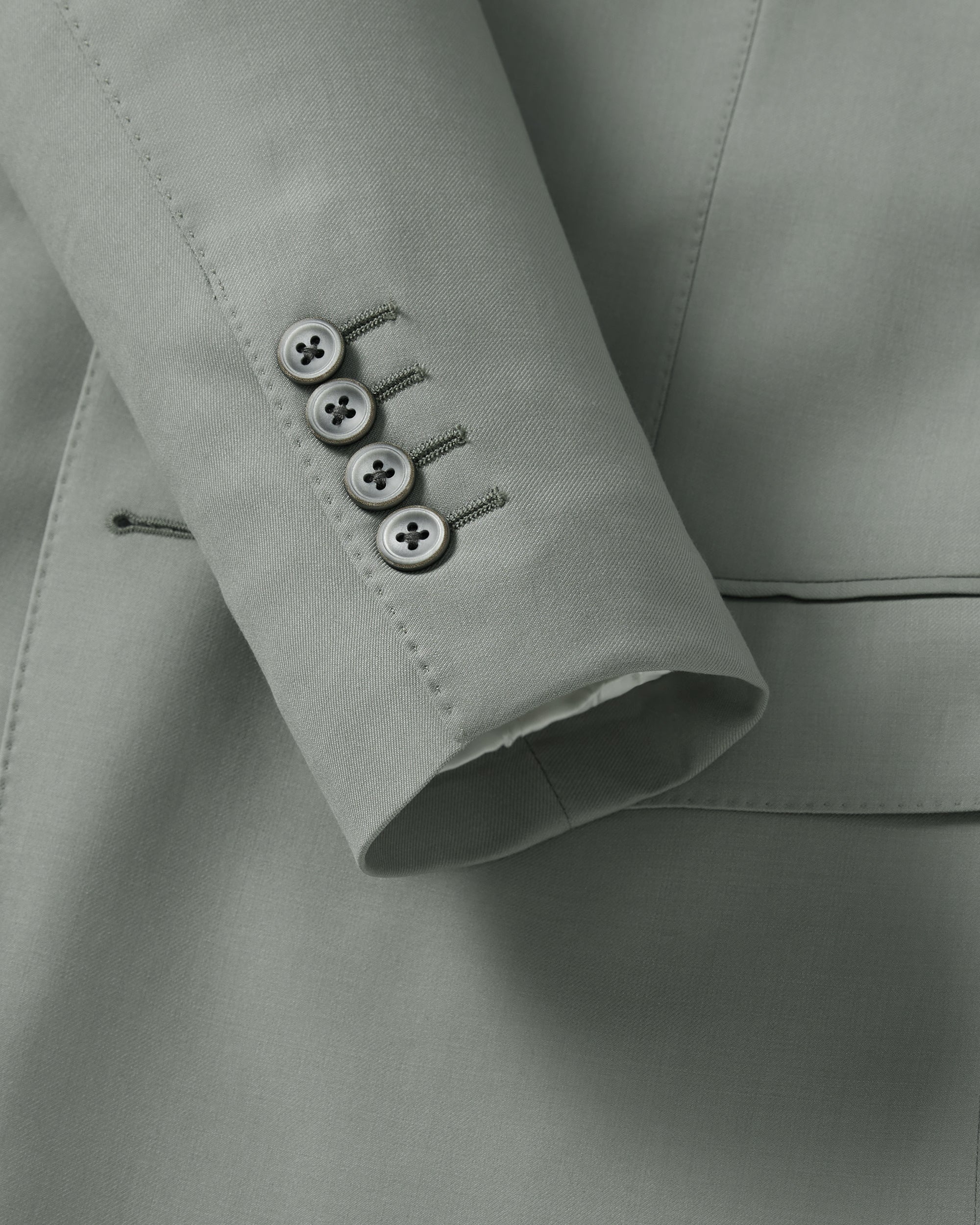 Luxury Wool Tailored Fit Suit