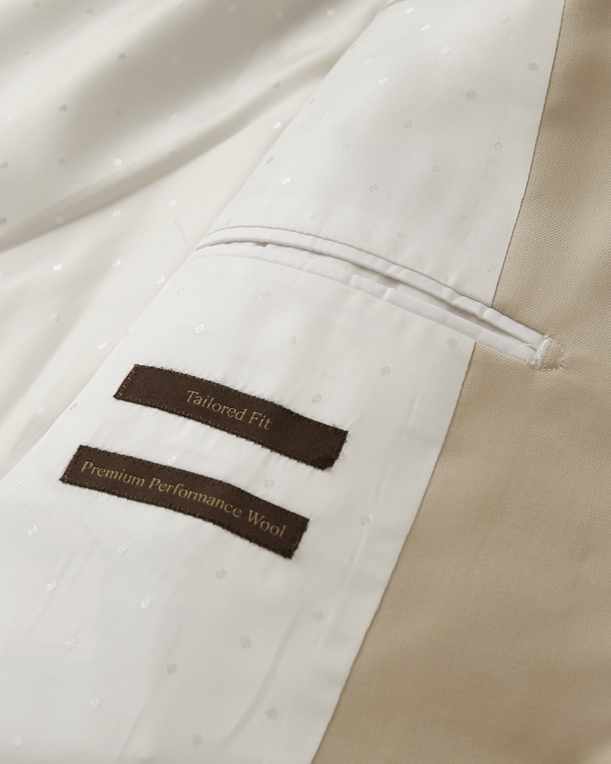 Luxury Wool Tailored Fit Suit