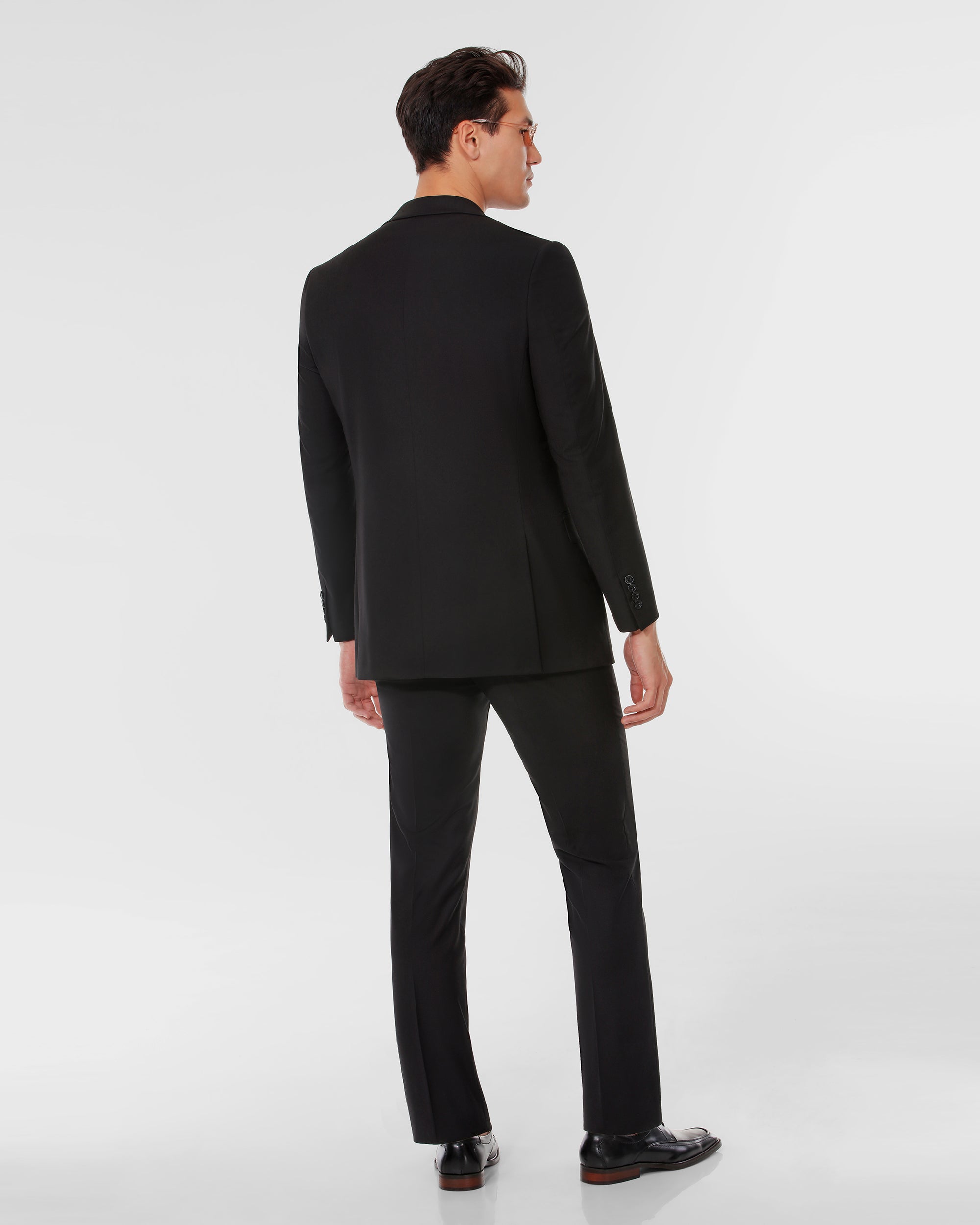 Contemporary Modern Fit Suit