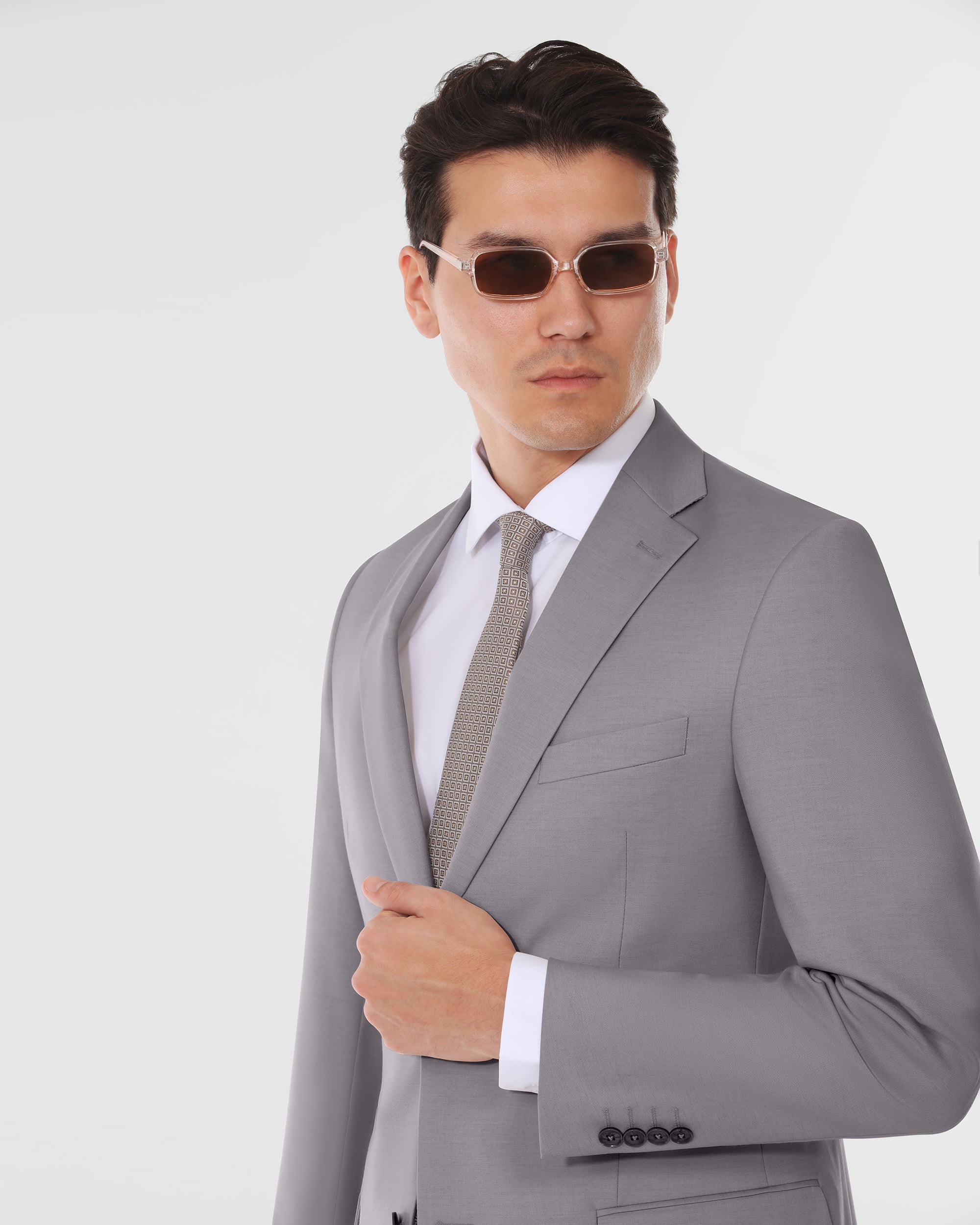 Contemporary Modern Fit Suit
