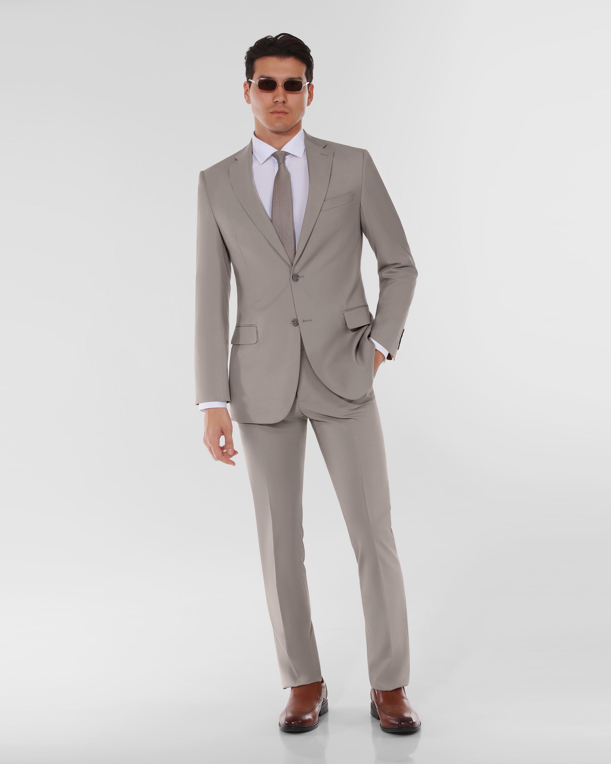 Contemporary Modern Fit Suit