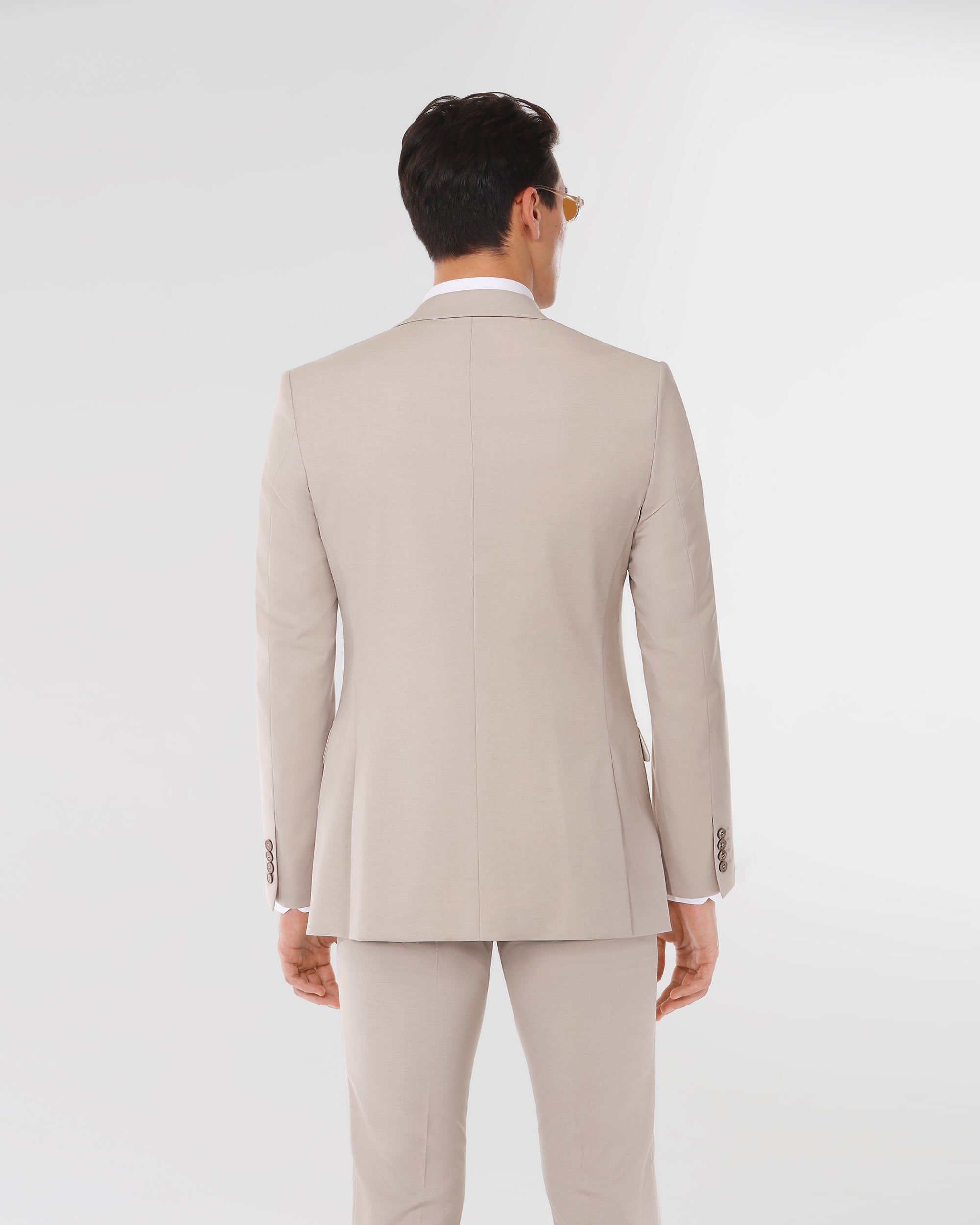 Contemporary Modern Fit Suit